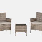 2 chairs and small table (Garden set)